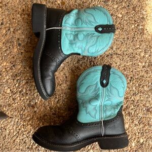 Women's Justin Gypsy cowboy boots - Size 8B ~ Fair